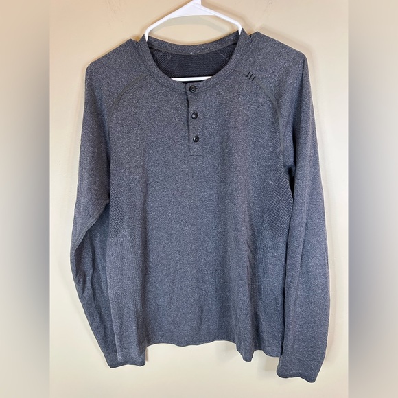 Lululemon Metal Vent Tech Long Sleeve Henley - MED 22” P2P - Picture 2 of 6